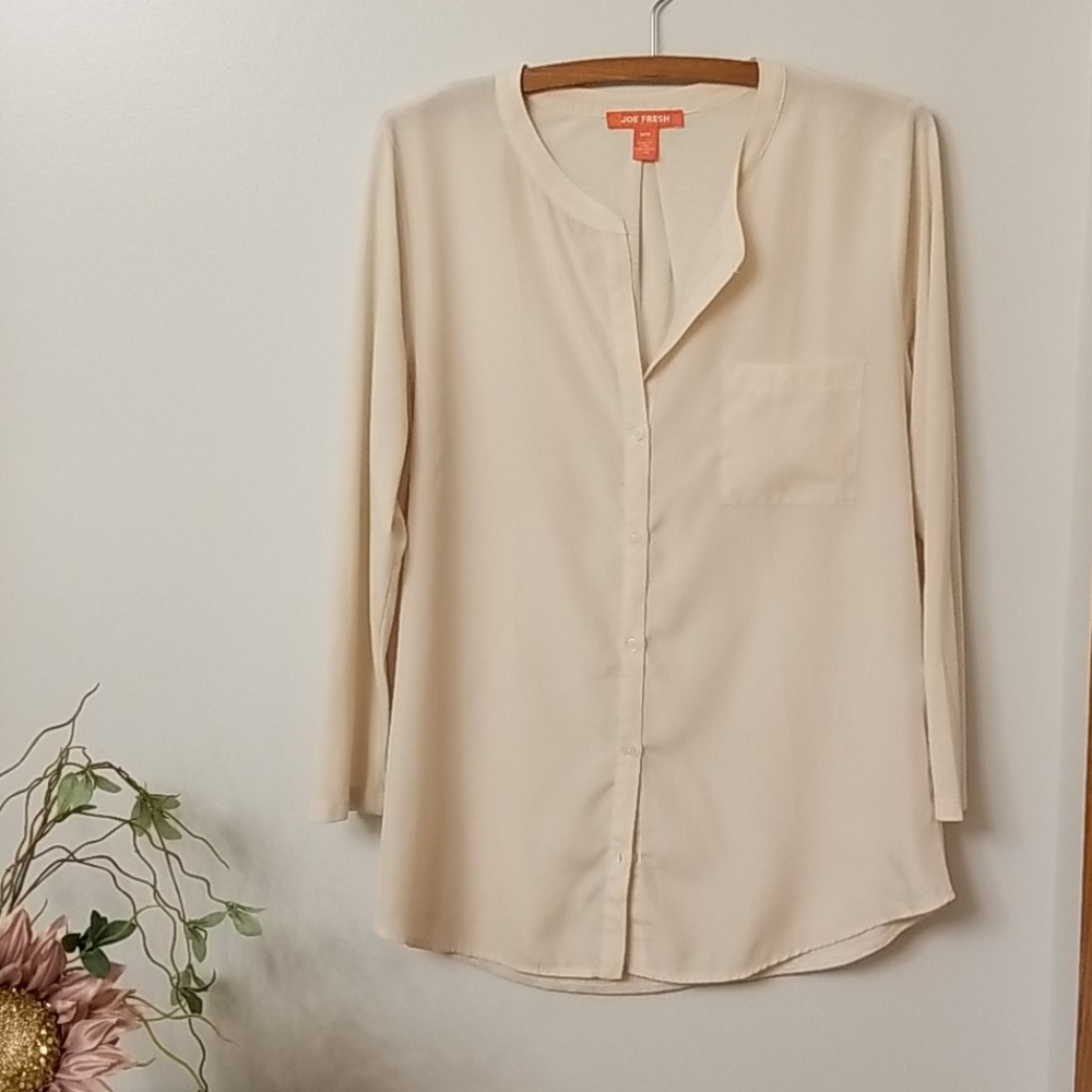 Joe Fresh 3/4 sleeve button down blouse
